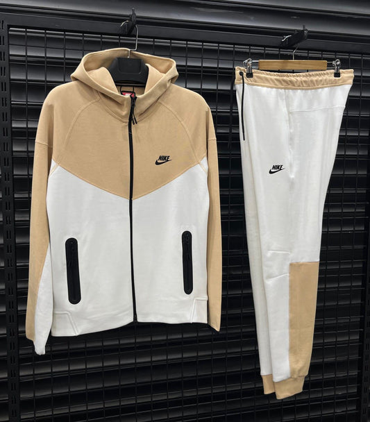 NIKE TECH FLEECE KOMPLET