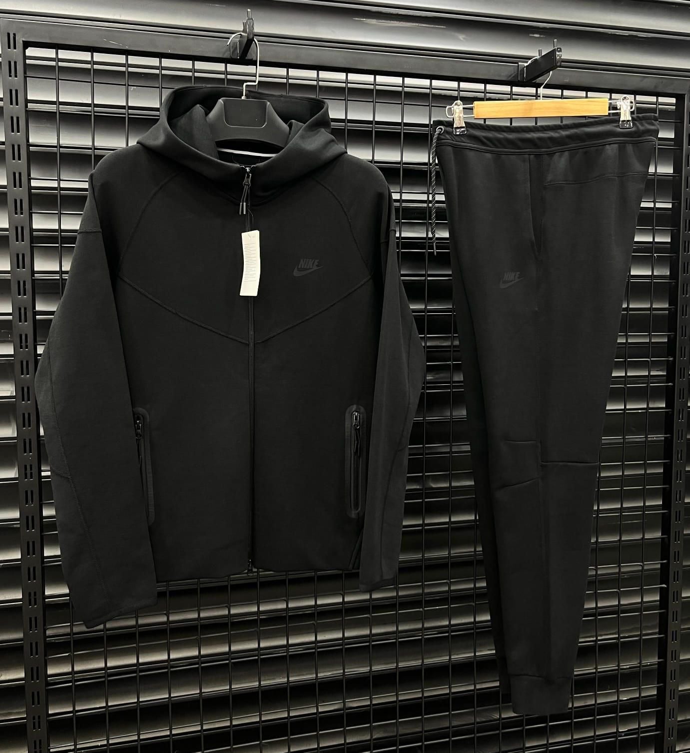 NIKE TECH FLEECE KOMPLET