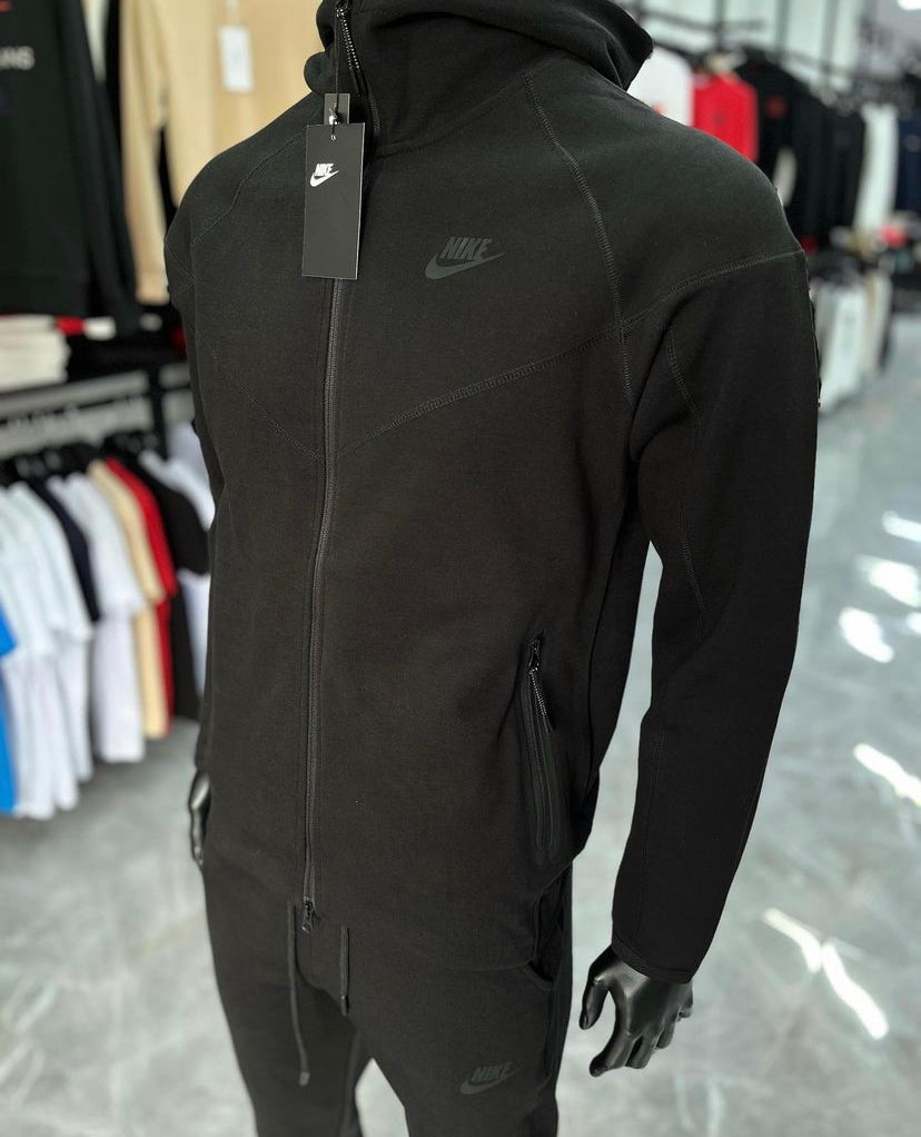 NIKE TECH FLEECE KOMPLET